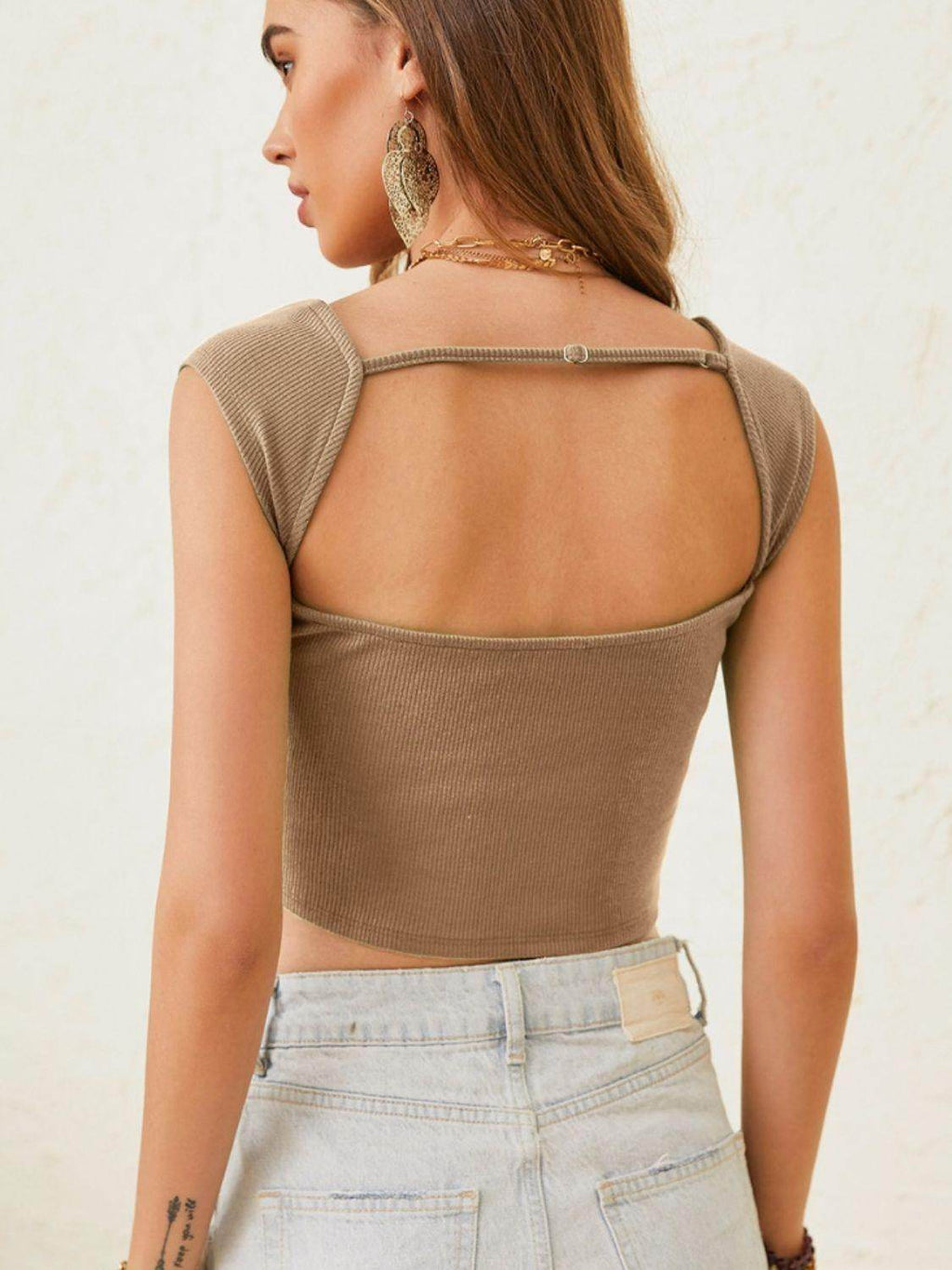 Cutout Cap Sleeve Crop Top for Fashionable Summer Style