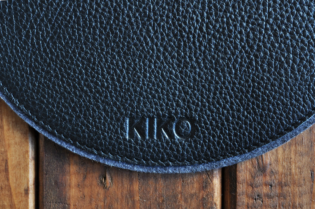 Leather & Wool Felt Circular Mouse Pad – 8.5" Tech Desk Pad